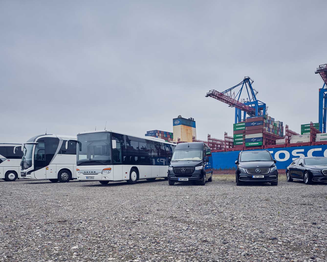 Reihe von agt Fahrzeugen in unterschiedlichen Busgrößen