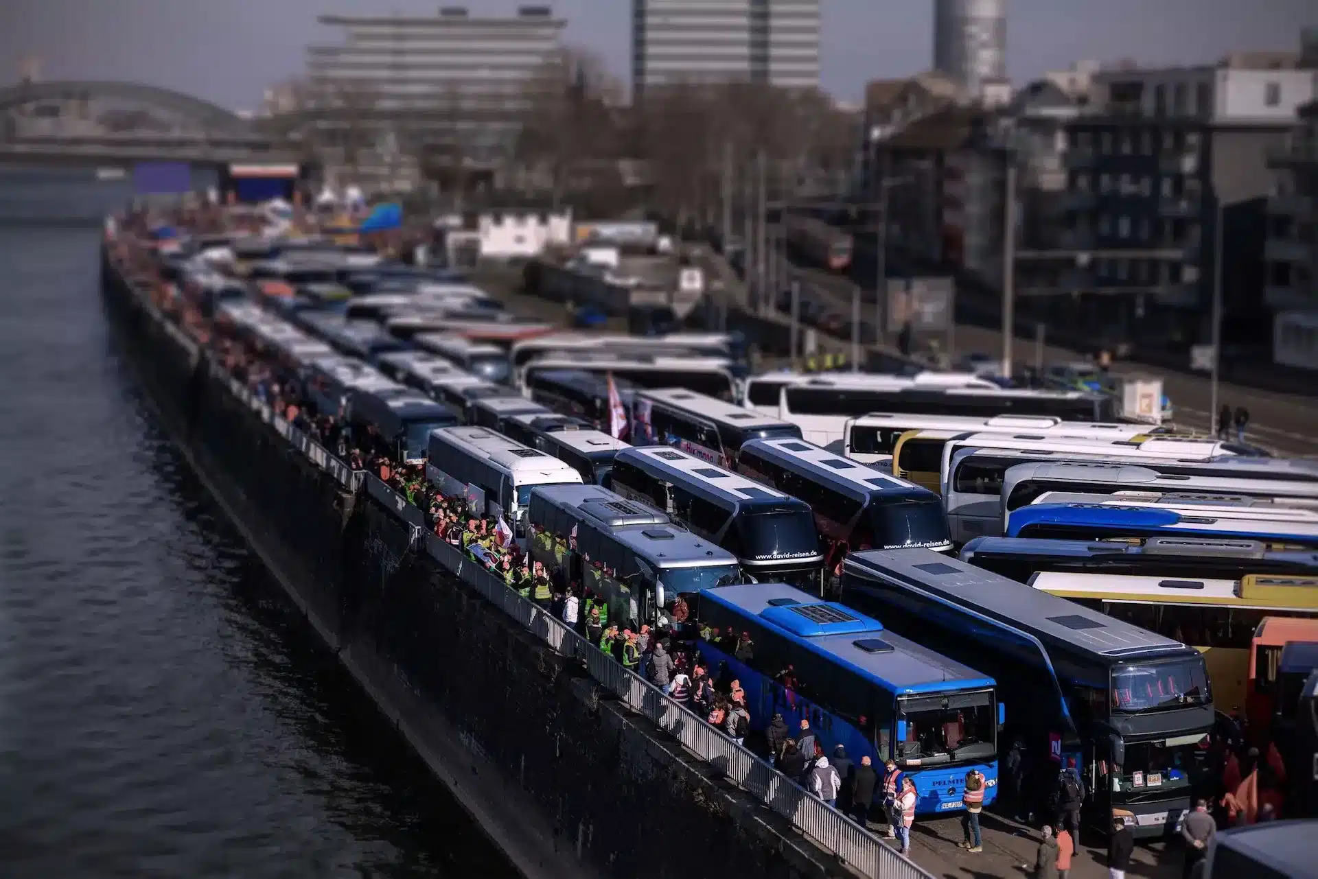 Sternfahrt für eine Gewerkschaft, 2025: Buslogistik für 48.896 Gäste