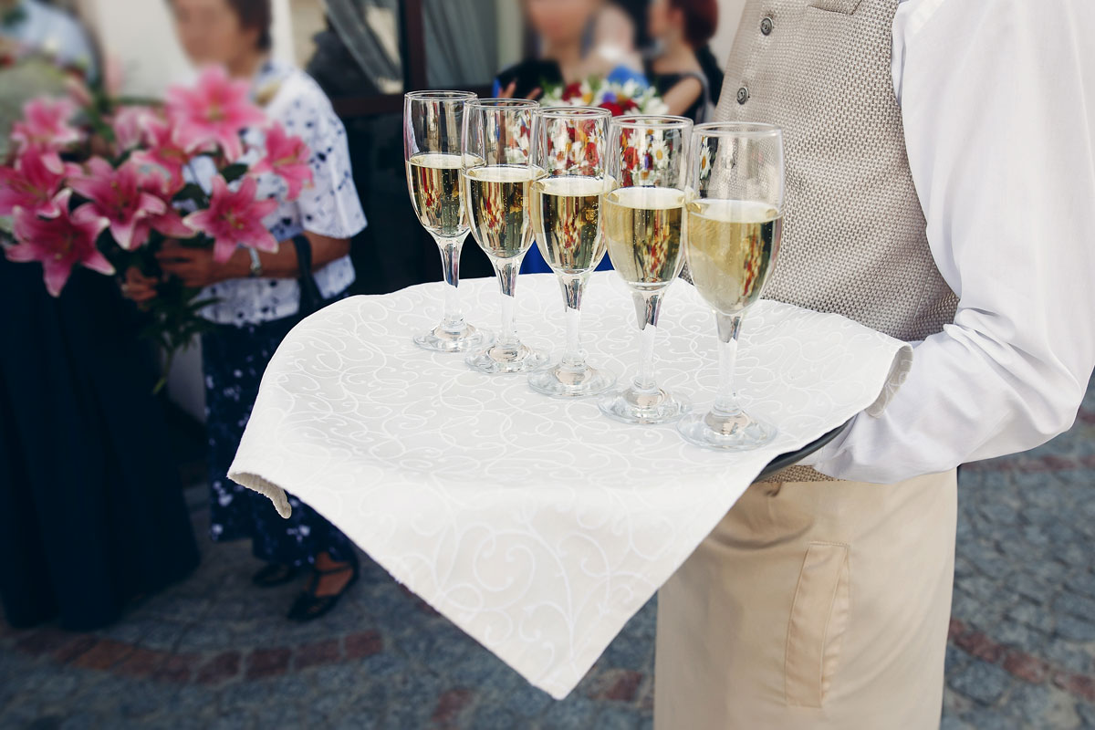 champagner gläser für den agt hostessservice